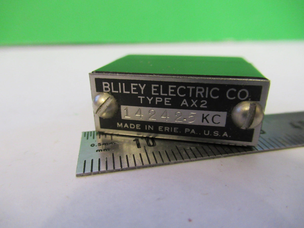 VINTAGE WWII BLILEY QUARTZ CRYSTAL AX2 14242.5 KC FREQUENCY RADIO AMATEUR S1-B30