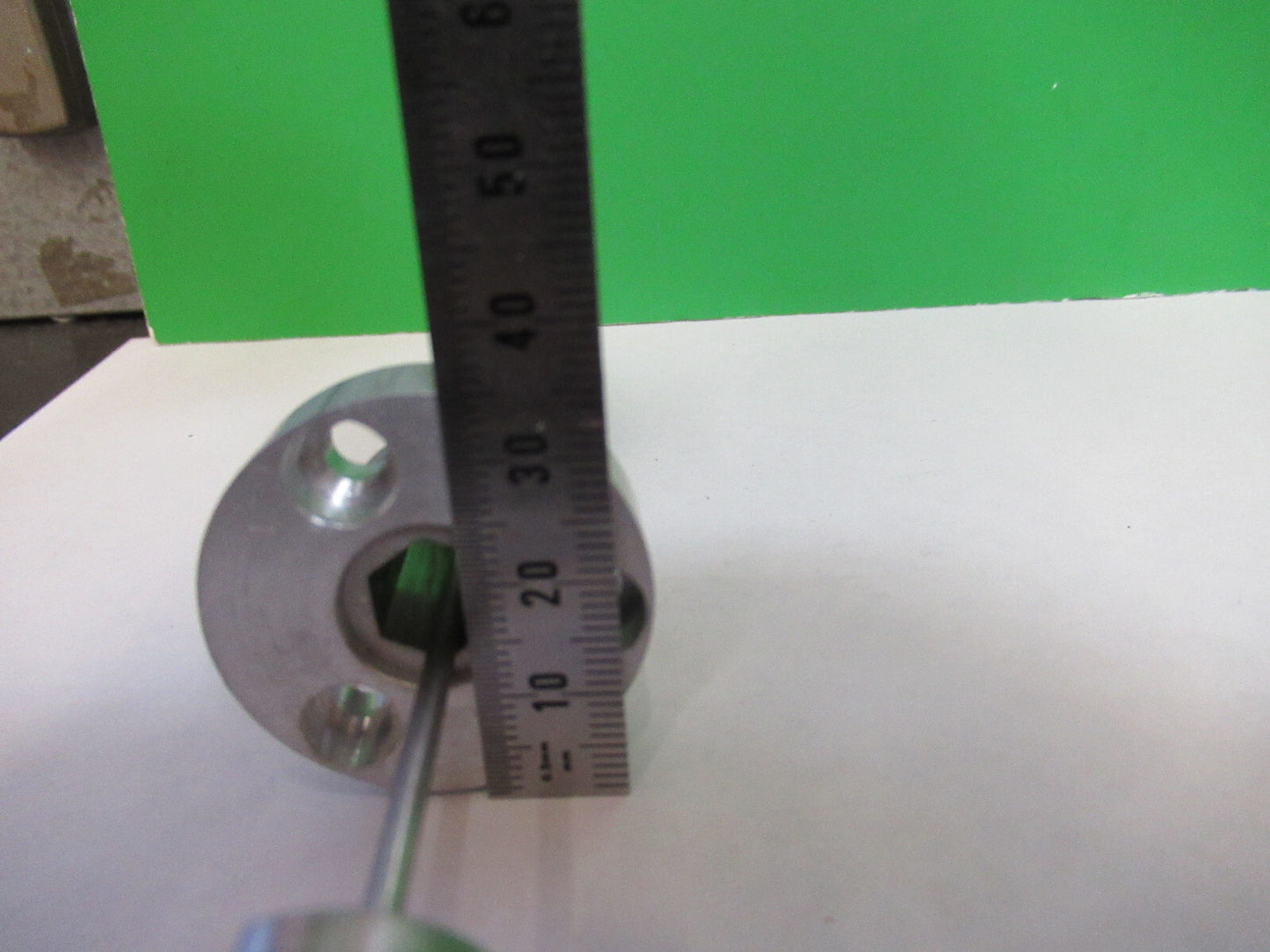VACUUM LEVEL MICRO POSITIONING MICROMETER  AS PICTURED S7-A-94