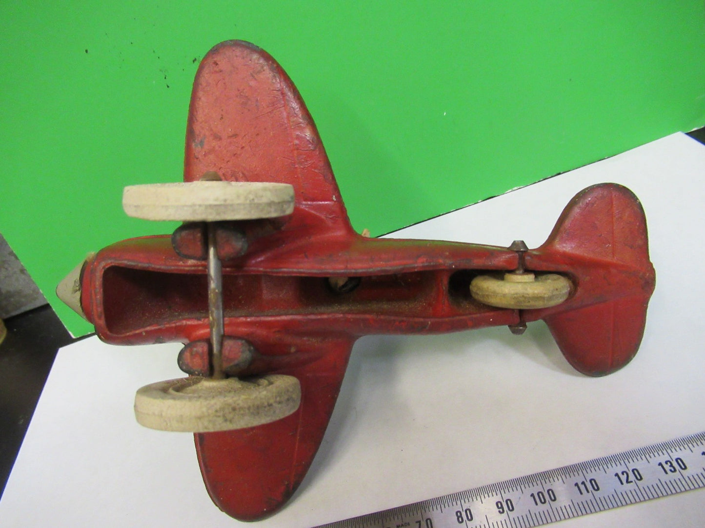 COLLECTABLE DISNEY MICKEY MOUSE AIRPLANE AIR MAIL AS PICTURED T3-C-10
