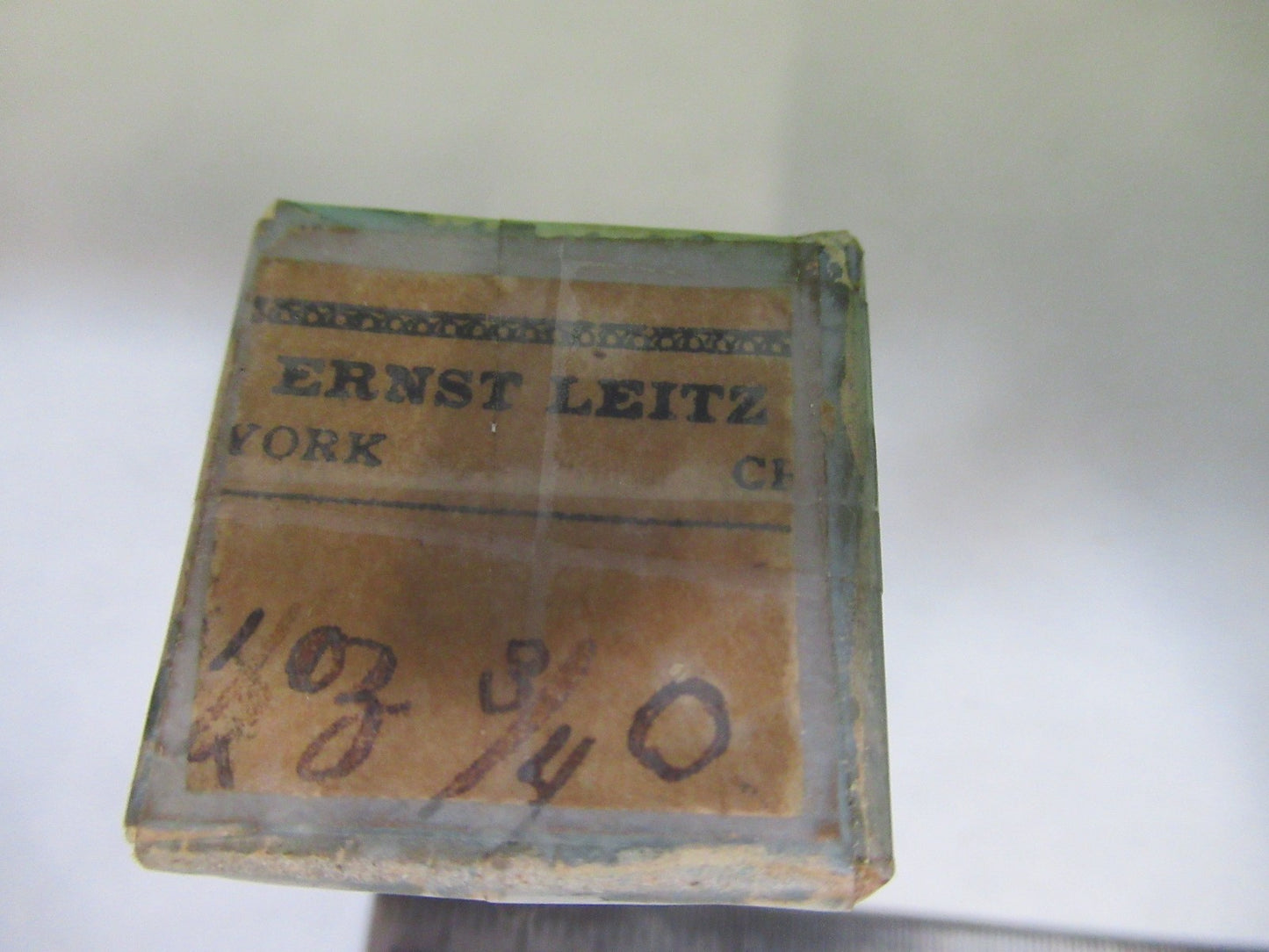 ERNST LEITZ GERMANY ANTIQUE COVER GLASS MICROSCOPE PART AS PICTURED T3-B-58