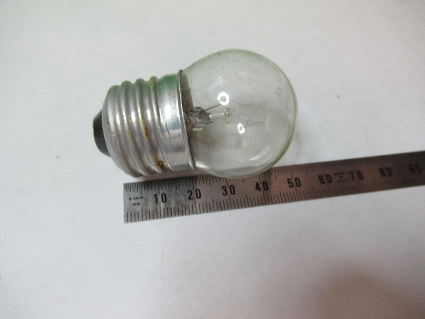 BAUSCH LOMB 7 1/2 AO 120V BULB REPLACEMENT MICROSCOPE PART AS PICTURED W3-C-11