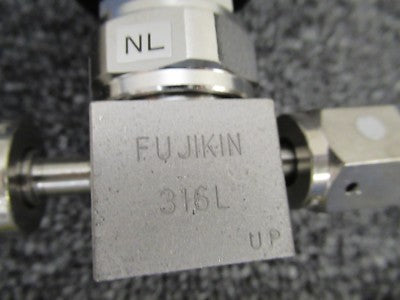 HIGH PRESSURE VALVE ASSEMBLY PARR FUJIKIN MILLIPORE 43800806EV AS PICTURED &100