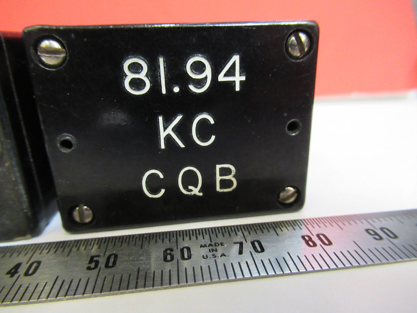 ANTIQUE QUARTZ CRYSTAL 81.94 PAIR FREQUENCY CONTROL RADIO AS PICTURED Q2-111