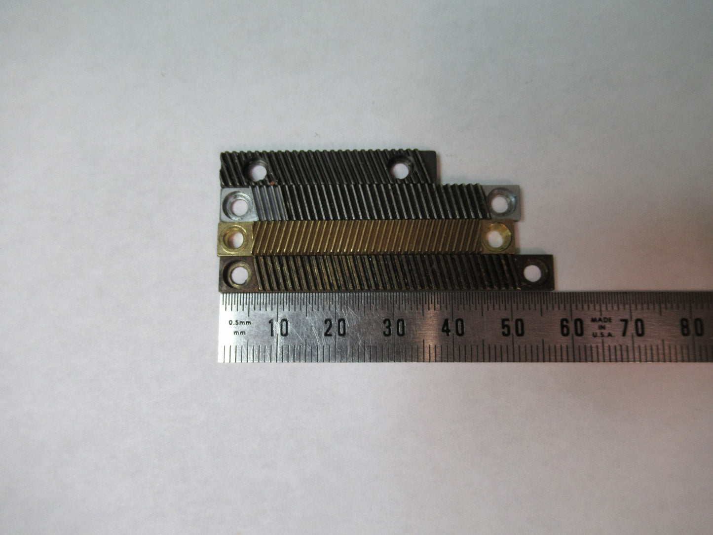 LOT 4 PIECES RACK GEAR BAUSCH LOMB AO SPENCER MICROSCOPE PART AS PICTURE U8-A-93