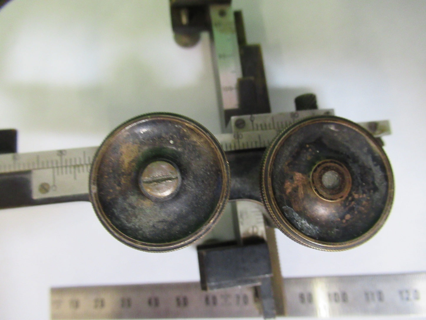 ANTIQUE  BAUSCH LOMB XY STAGE CLIPS MICROSCOPE PART AS PICTURED T4-A-44