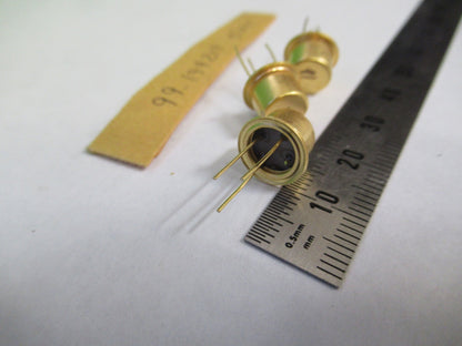 LOT SPACE SWEPT QUARTZ CRYSTAL RESONATOR  99.199219 MHz AS PICTURED u8-a-33