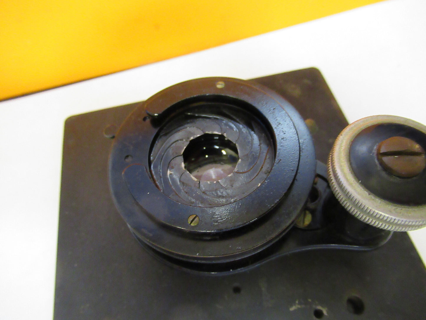 BAUSCH LOMB STAGE XY TABLE MICROMETER MICROSCOPE PART AS PICTURED Y2-A-79