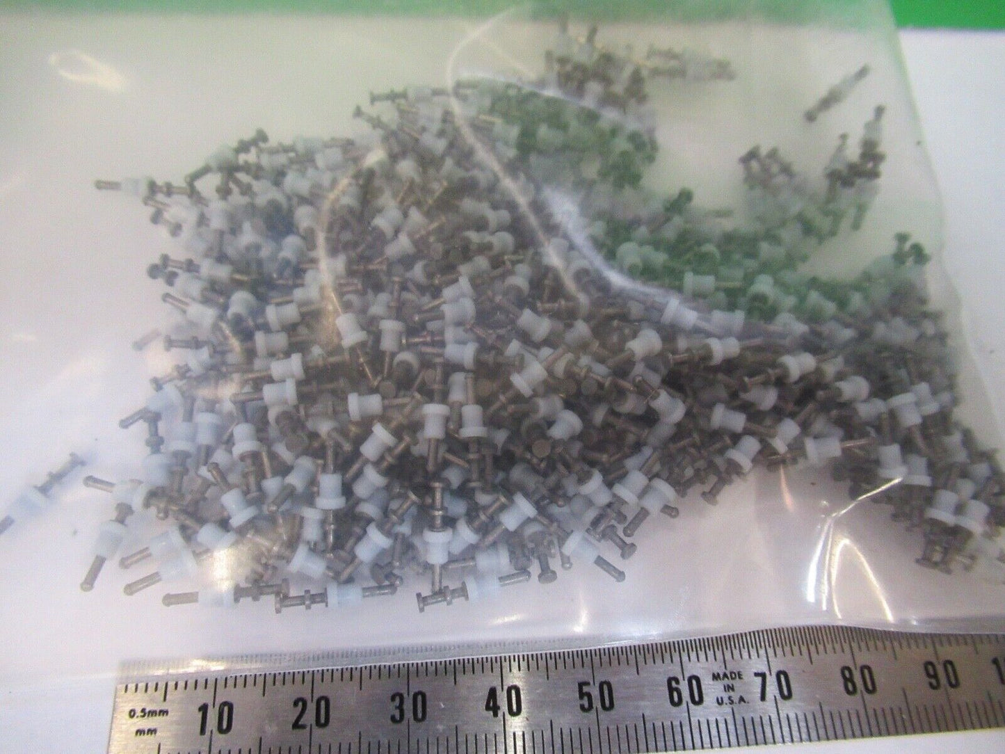 LOT 100+ TERMINALS ELECTRICAL POST PINS ASSEMBLY AS PICTURED 18-FT-32