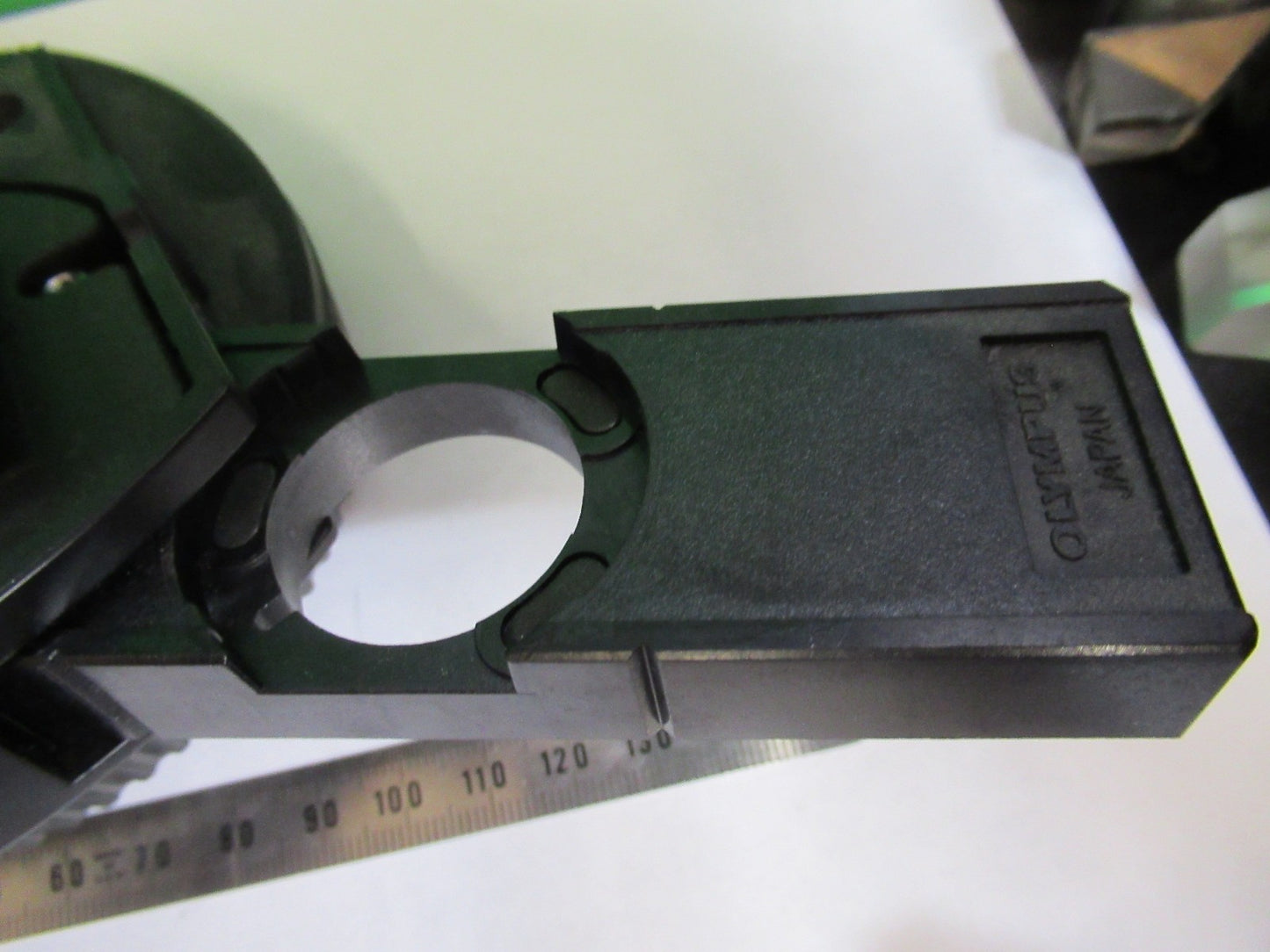 OLYMPUS JAPAN NOSEPIECE  U-P4RE MICROSCOPE PART AS PICTURED T4-A-23