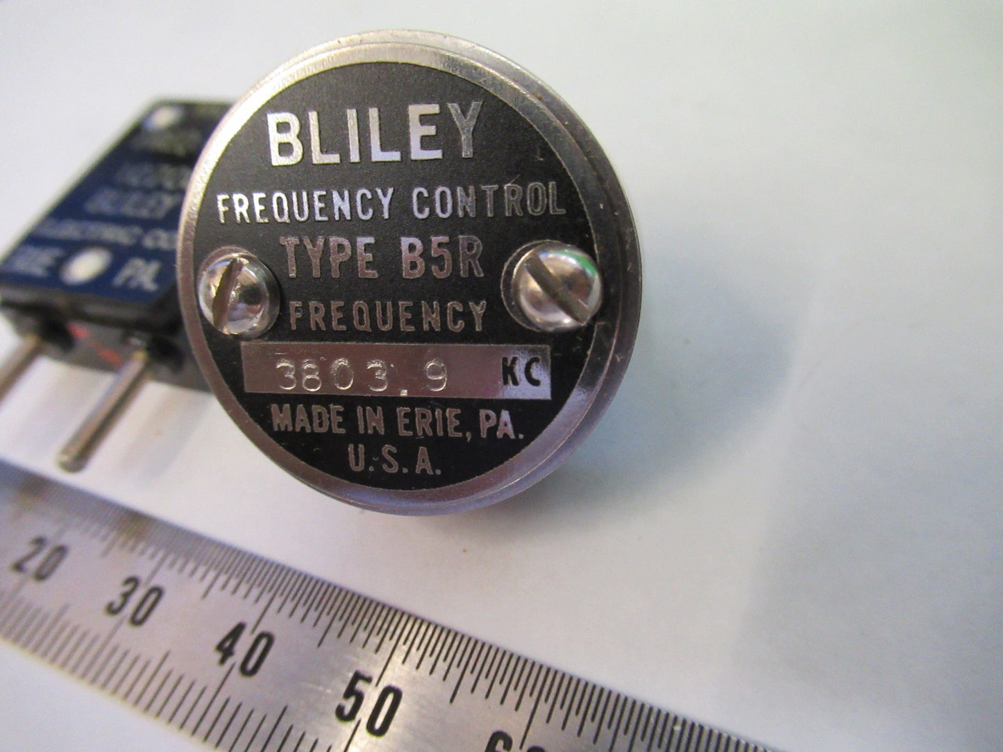 ANTIQUE BLILEY XTAL QUARTZ CRYSTAL FREQUENCY CONTROL RADIO AS PICTURED T6-B-45