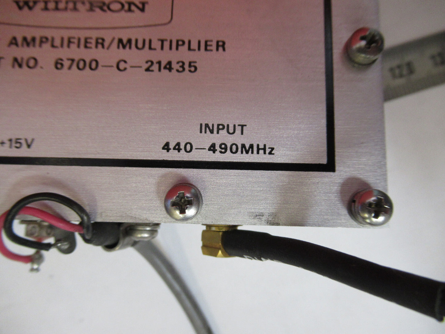 AMPLIFIER SAMPLER 6700-C-21435 MICROWAVE RF FREQUENCY GHz WILTRON AS PIC T7-A-35