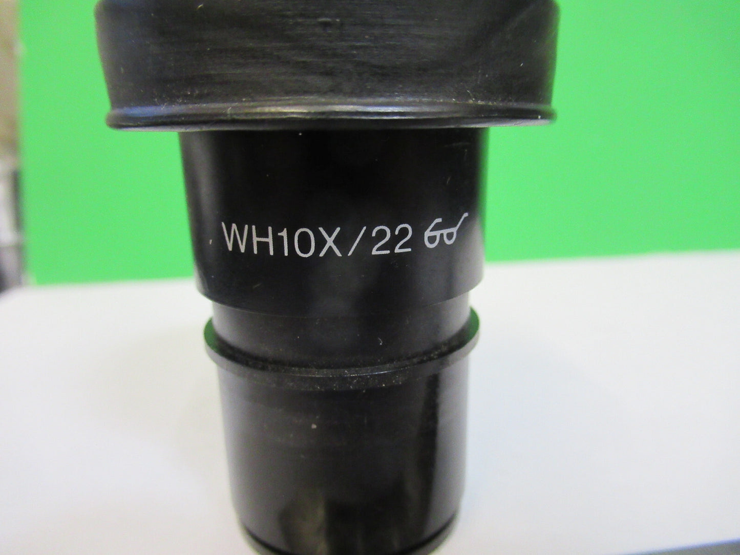 OLYMPUS JAPAN  WH10X/22 EYEPIECE OCULAR MICROSCOPE PART AS PICTURED W5-B-110