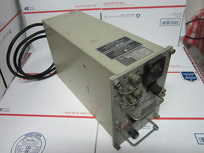 Vintage Fei FE-10A Ultra Stable Quartz Oscillator 5 MHz Frequency Standard Navy