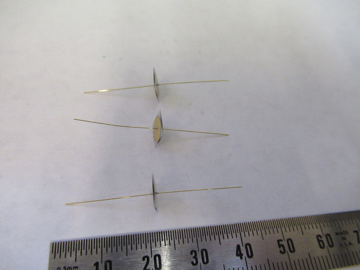 LOT BLANKS QUARTZ CRYSTAL RESONATOR 310kHz FREQUENCY CONTROL AS PICTURED S1-B-17