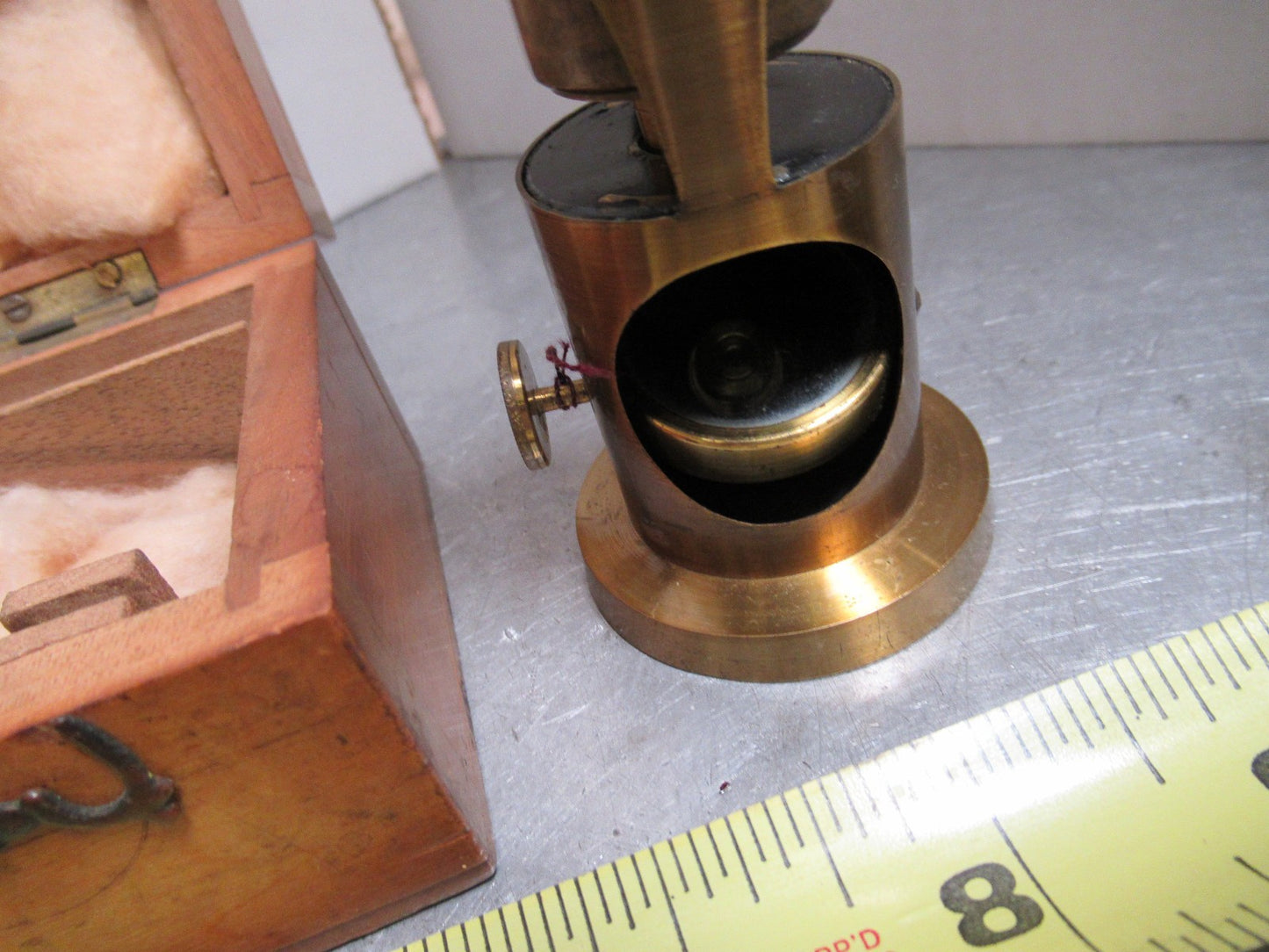 ANTIQUE FRENCH PORTABLE BRASS MICROSCOPE  WITH BOX circa 1870 T8-B-30