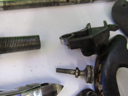 OLD SINGER SEWING ACCESSORY MACHINE PLATES + PARTS ASSEMBLY &P8-B-37