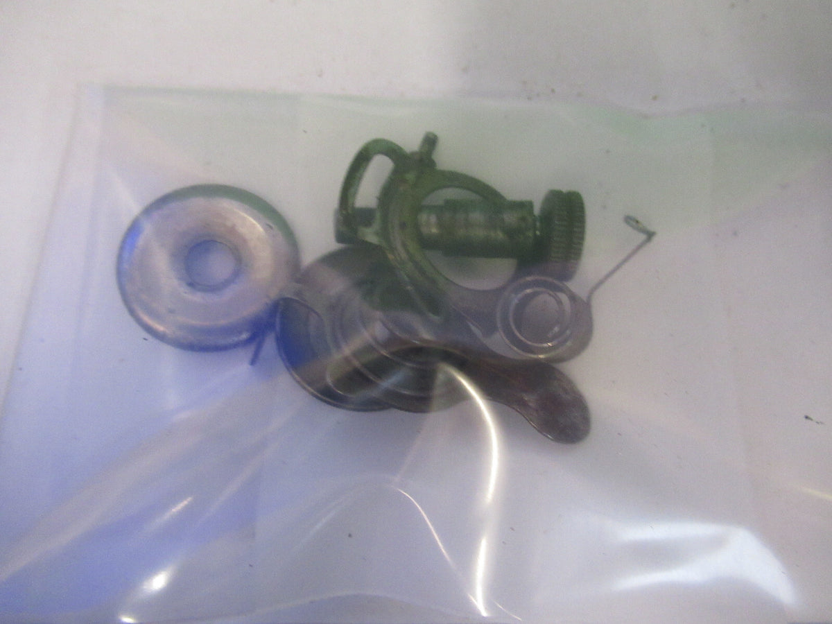 OLD SINGER SEWING ACCESSORY MACHINE  LOT TENSION ATTACHMENT ASSEMBLY &P8-B-33