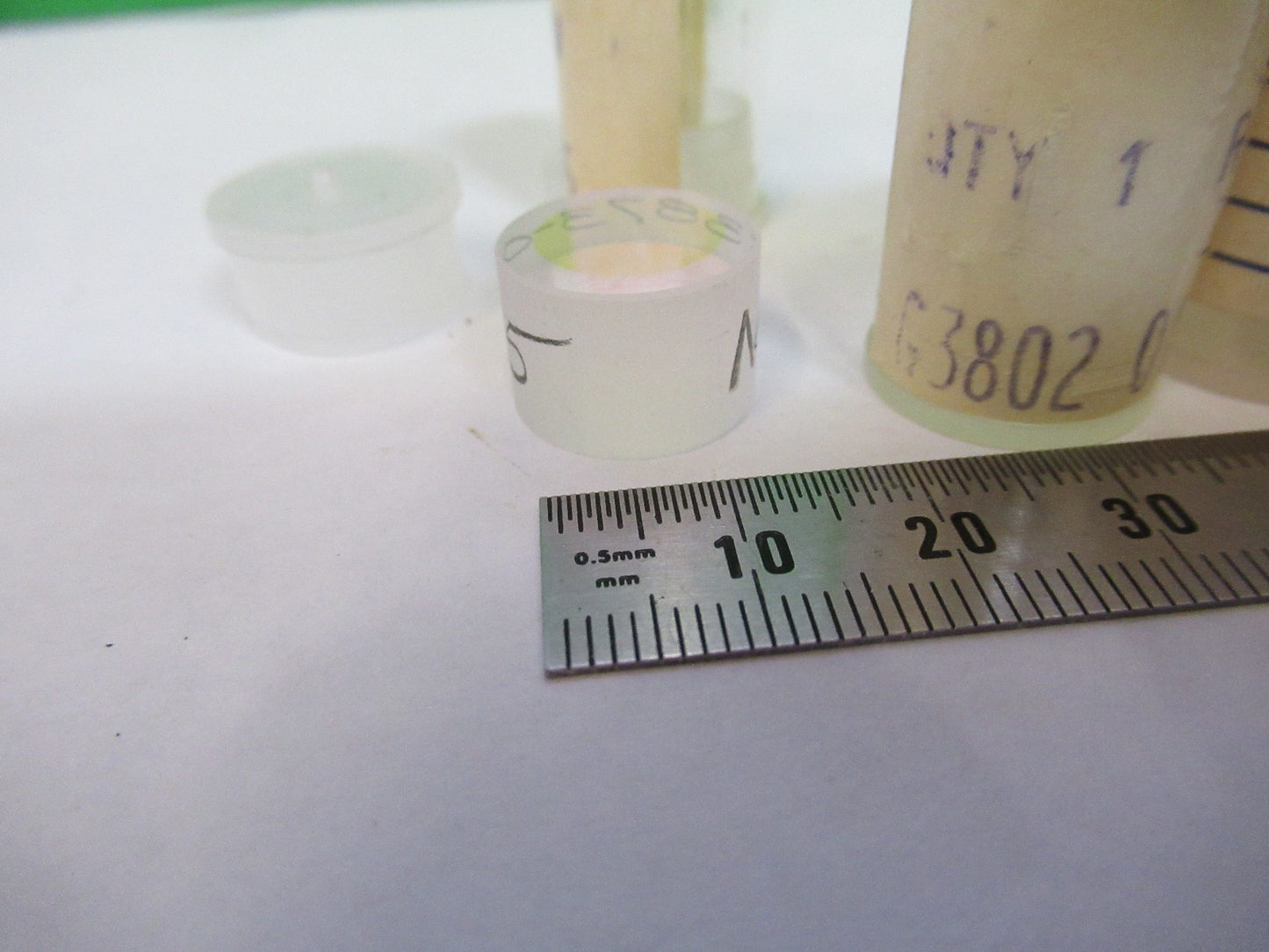 LOT OPTICAL SPECTRA PHYSICS COATED LENS PHOTONICS OPTICS 15x10mm as pic T3-FT-93