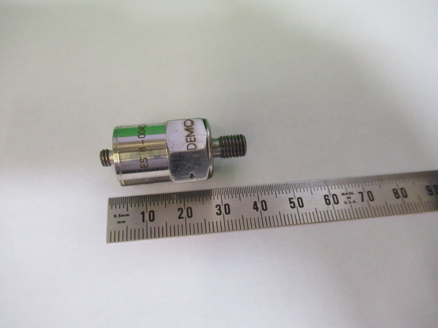 MEGGITT ENDEVCO 7704M8 RARE ACCELEROMETER SENSOR VIBRATION TEST AS PIC &Z5-A-01