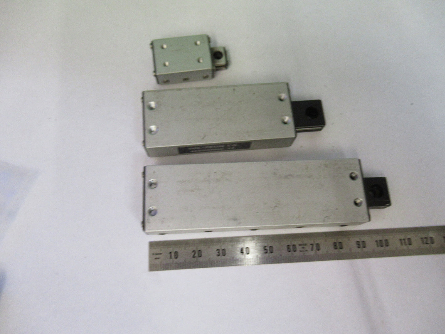 LOT 3 EA DELTRON POSITIONING LINEAR STAGE BALL BEARING AS PICTURED #P8-B-20