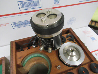 Brüel & Kjær Denmark 4221 High Pressure Microphone Calibrator