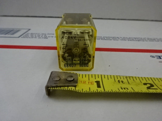 IDEC RELAY RH2B-UL ELECTRONIC CONTROL AS IS &X8-FW-04