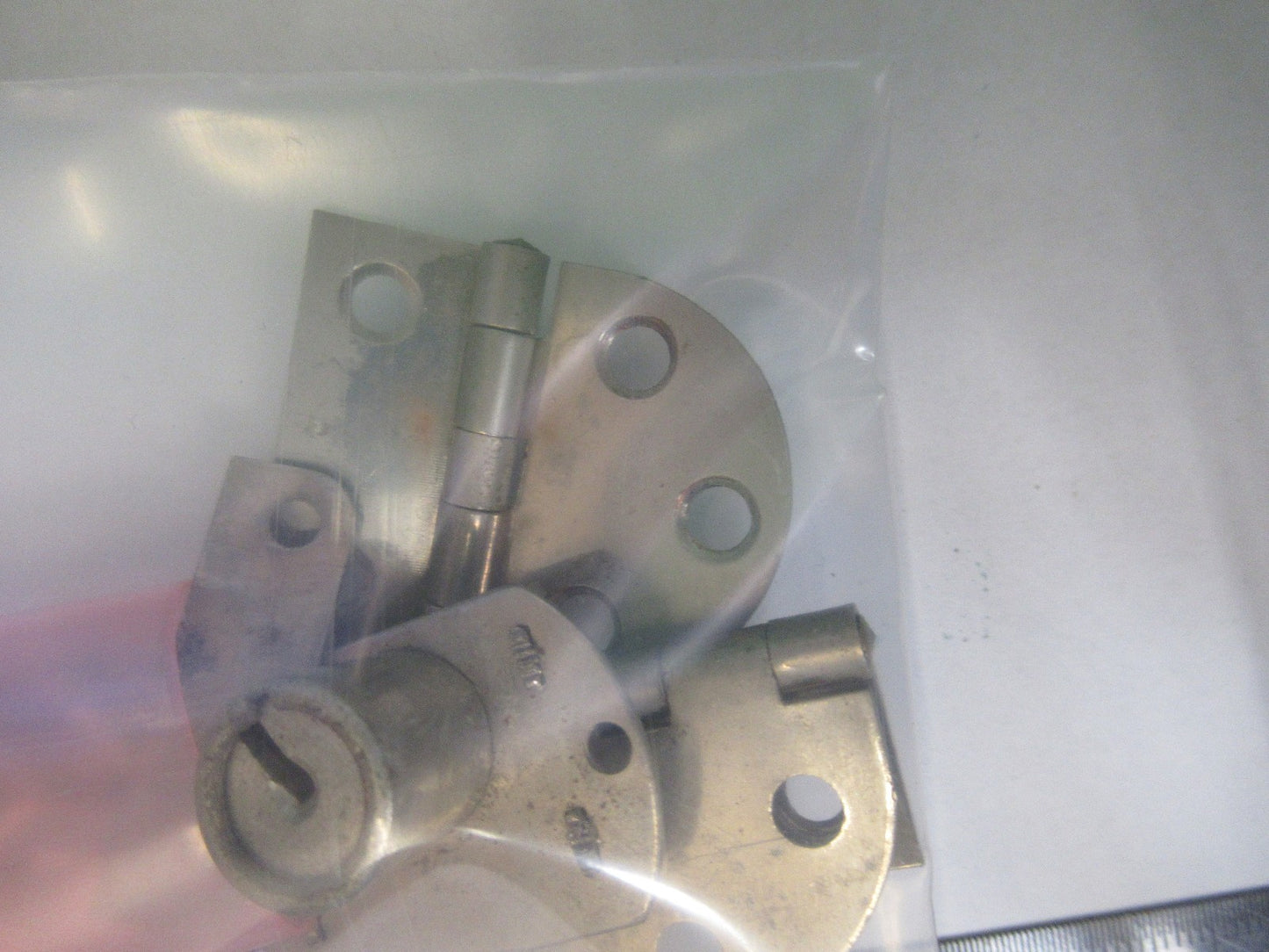 ANTIQUE BAUSCH LOMB LOCK + KEY HINGES  MICROSCOPE PART AS PICTURED V3-A-23
