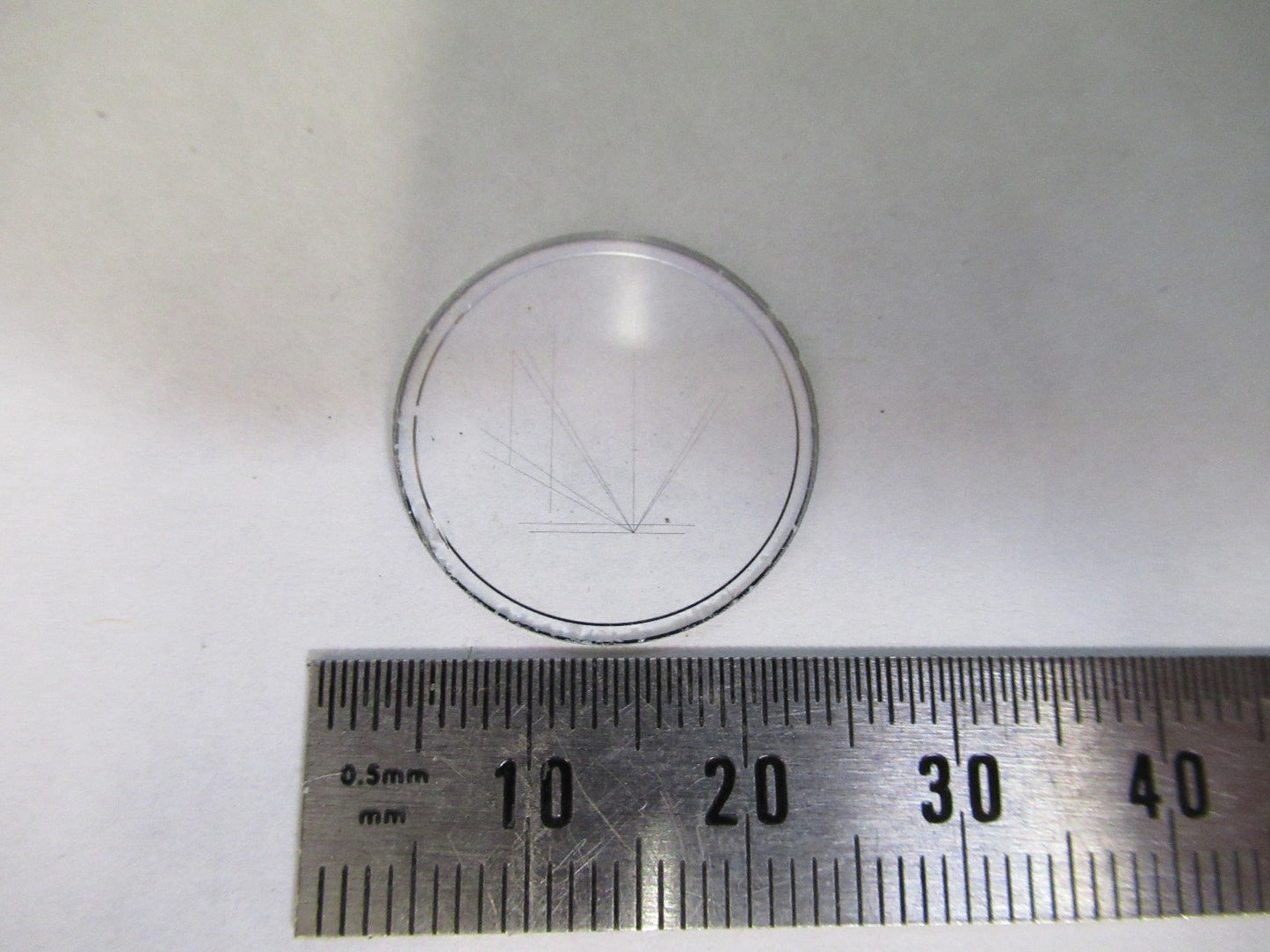 OPTICAL GLASS RETICLE MICROMETER "V" PATTERN MICROSCOPE PART AS PICTURED U8-A-60