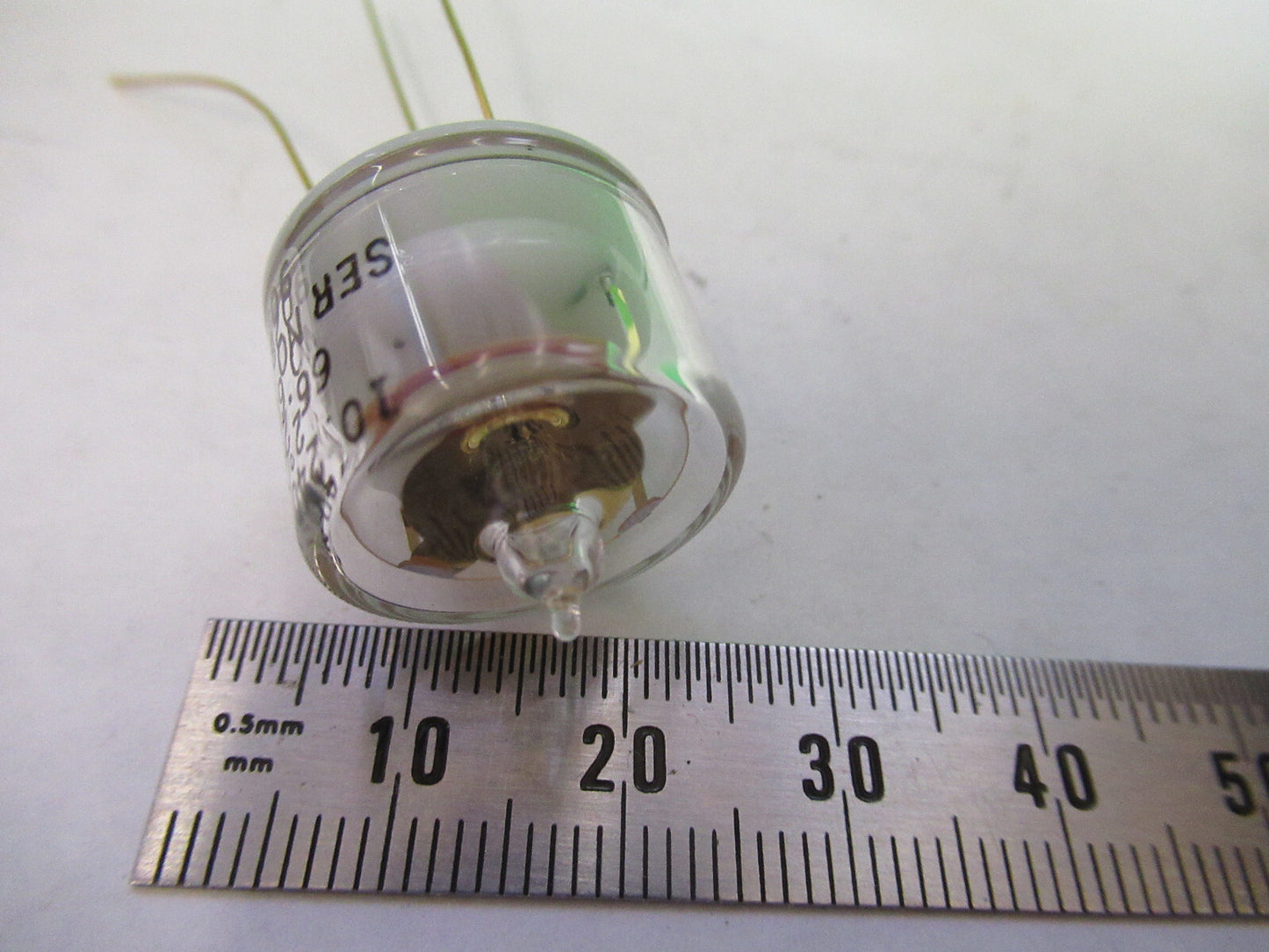 SPACE 10.24 MHz QUARTZ CRYSTAL FREQUENCY CONTROL BLILEY BG61 GLASS PCK 82-A-86