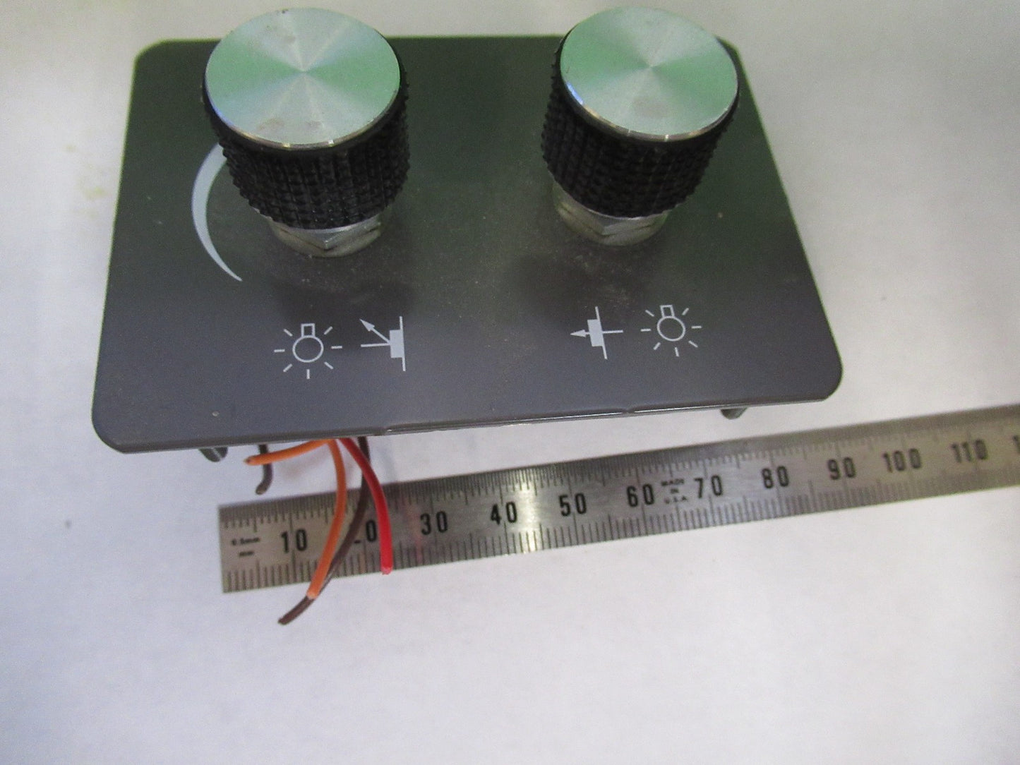 MITUTOYO JAPAN ULTRAPLAN DIMMER LAMP SWITCH MICROSCOPE PART AS PICTURED U8-B-36