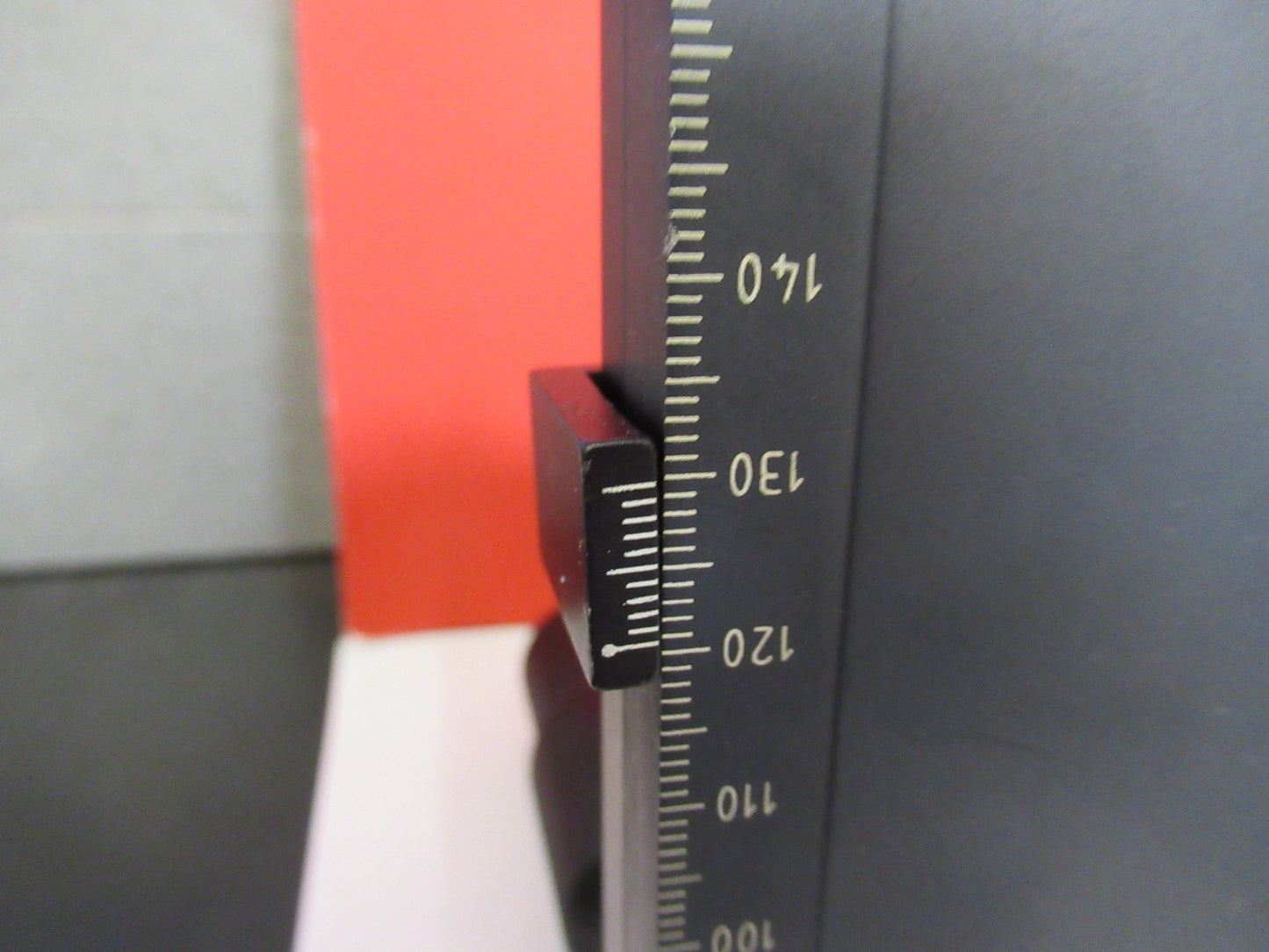 LEICA LEITZ GERMANY DMRB XY STAGE TABLE MICROSCOPE PART AS PICTURED T5-A-04