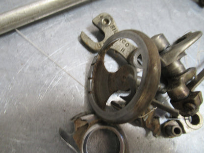SINGER SEWING MACHINE PARTS FIXTURES PLATES ASSEMBLY AS IS AS PICTURED T8-B-49