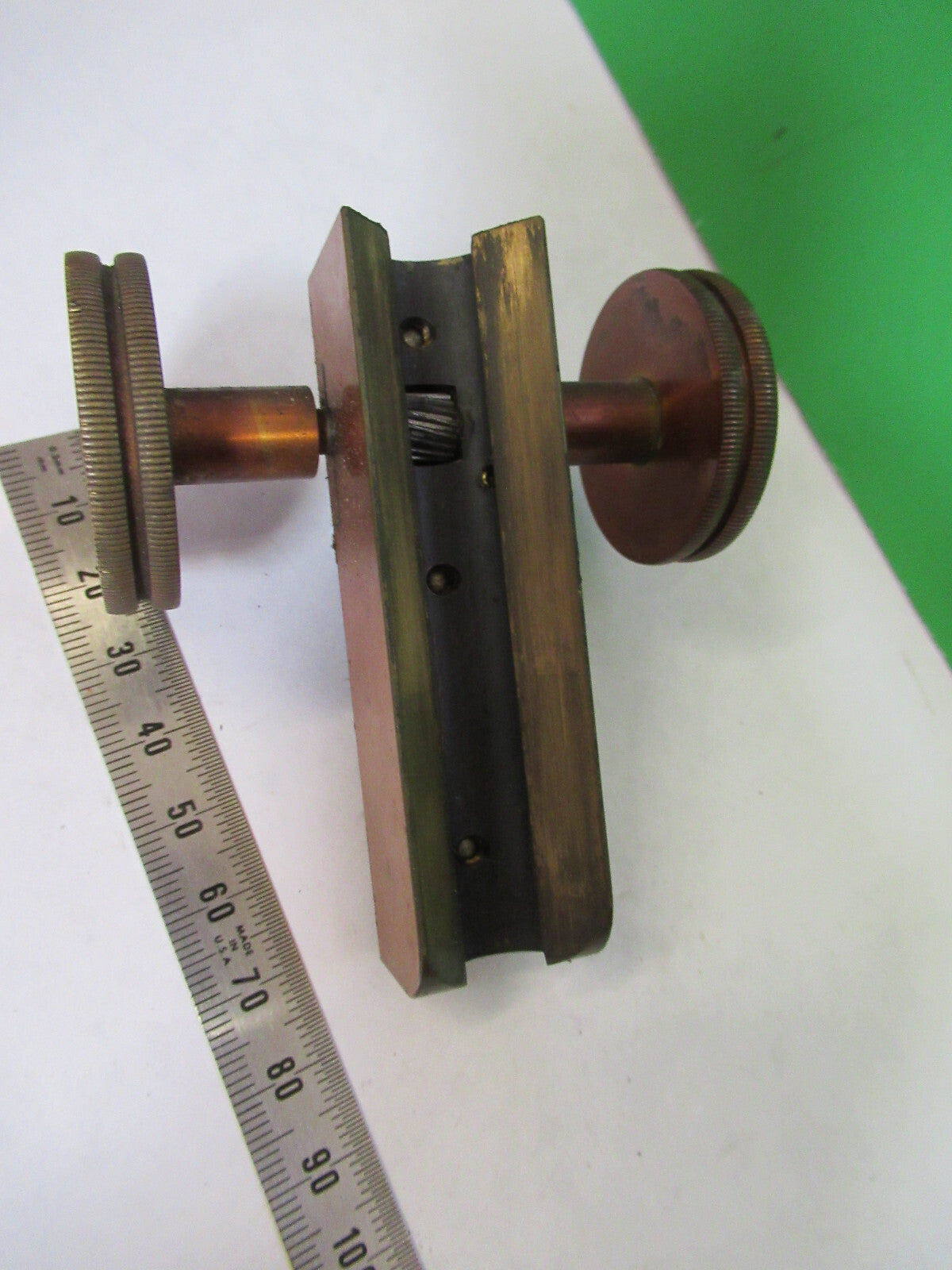 ANTIQUE BAUSCH LOMB MACRO STAGE KNOBS BRASS MICROSCOPE PART AS PICTURED S7-A-01