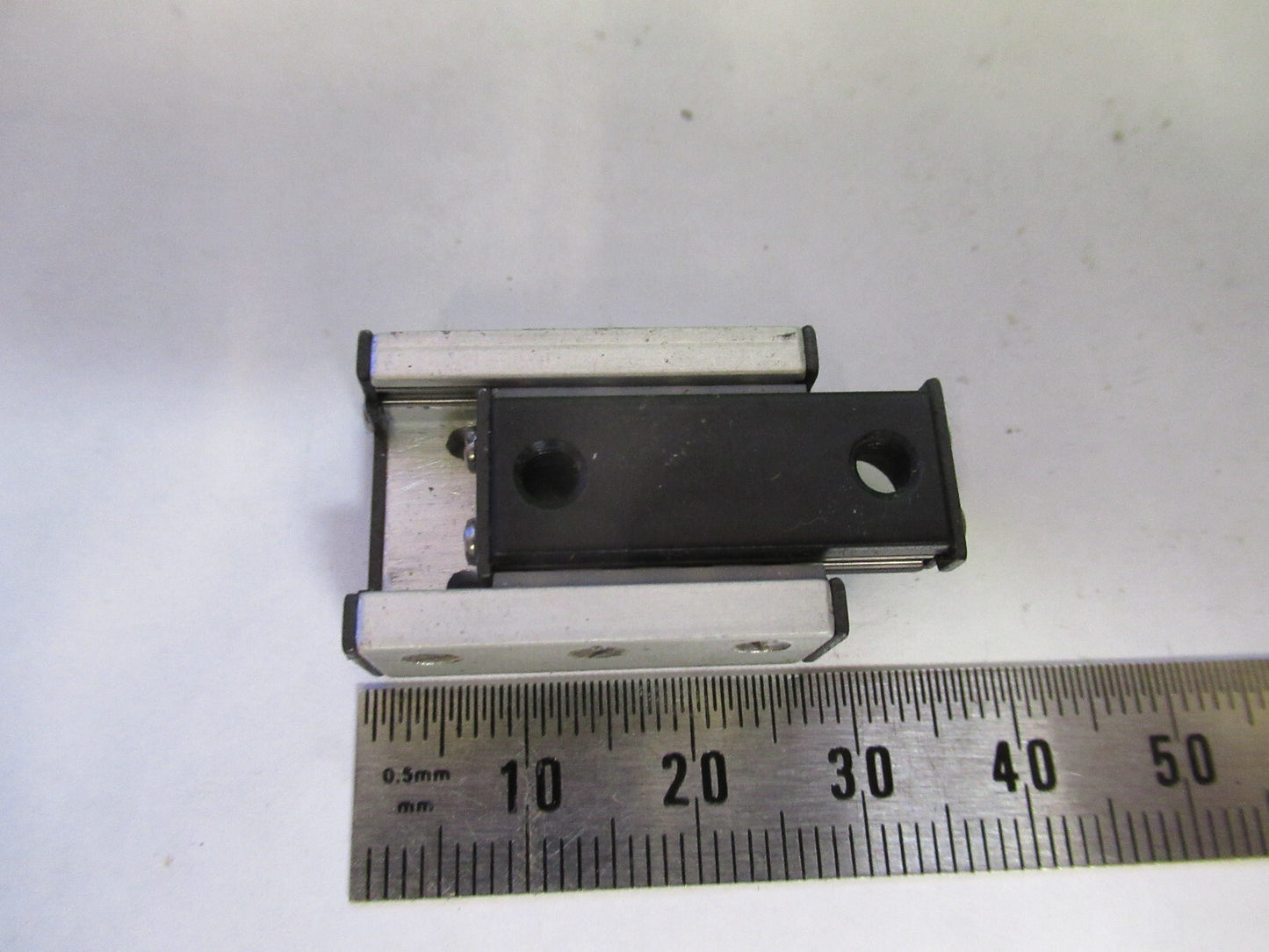 MINI DELTRON POSITIONING LINEAR STAGE BALL BEARING AS PICTURED #P8-B-23