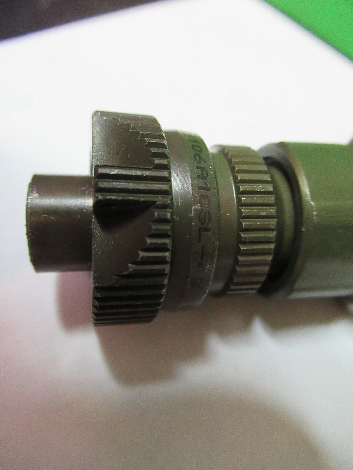 AMPHENOL MS3106A10SL-4S MIL SPEC TWO PINS for ACCELEROMETER AS PIC G3-FT-97