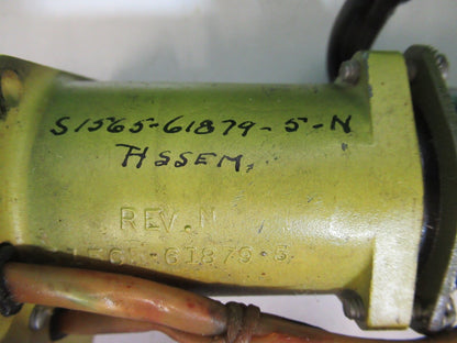 FOR PARTS SIKORSKY S1565-61879-5-N  RETAINER ASSEMBLY AS IS AS PICTURED  Q7-B-07