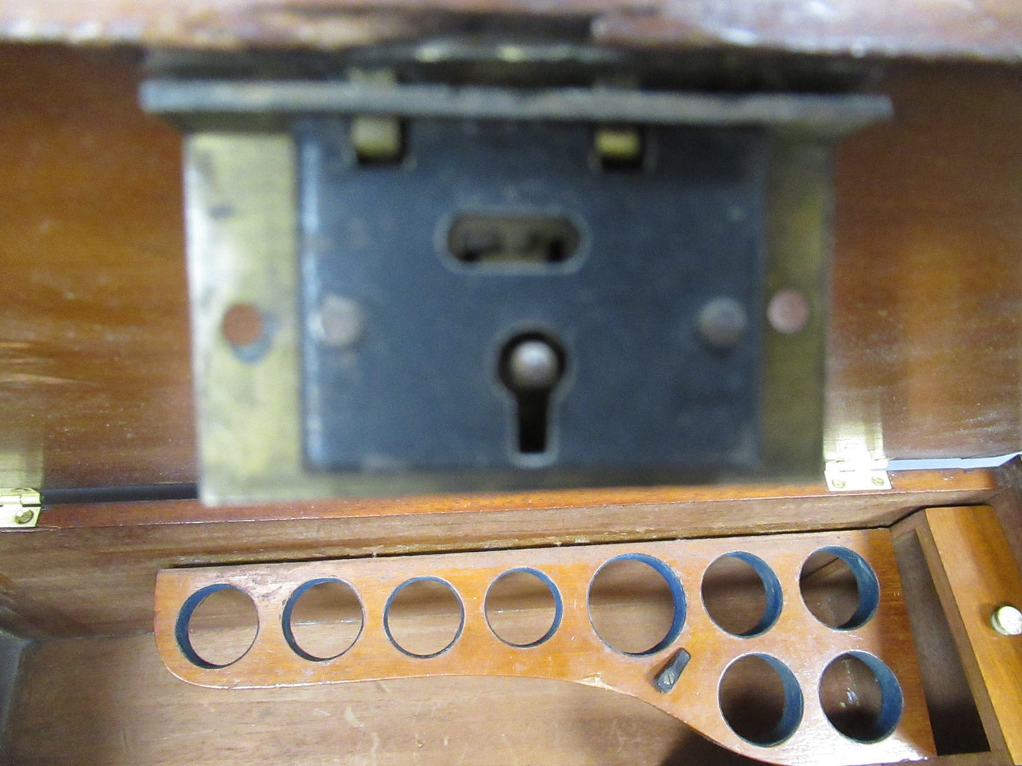 ANTIQUE WOOD CABINET EMPTY OPTICIANS LONDON COLLINS UK MICROSCOPE PART ta-5