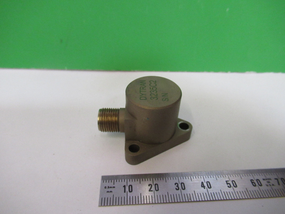 DYTRAN 3235C2 ACCELEROMETER 100 pC/g HIGH TEMP VIBRATION SENSOR AS PICTURED 10DT