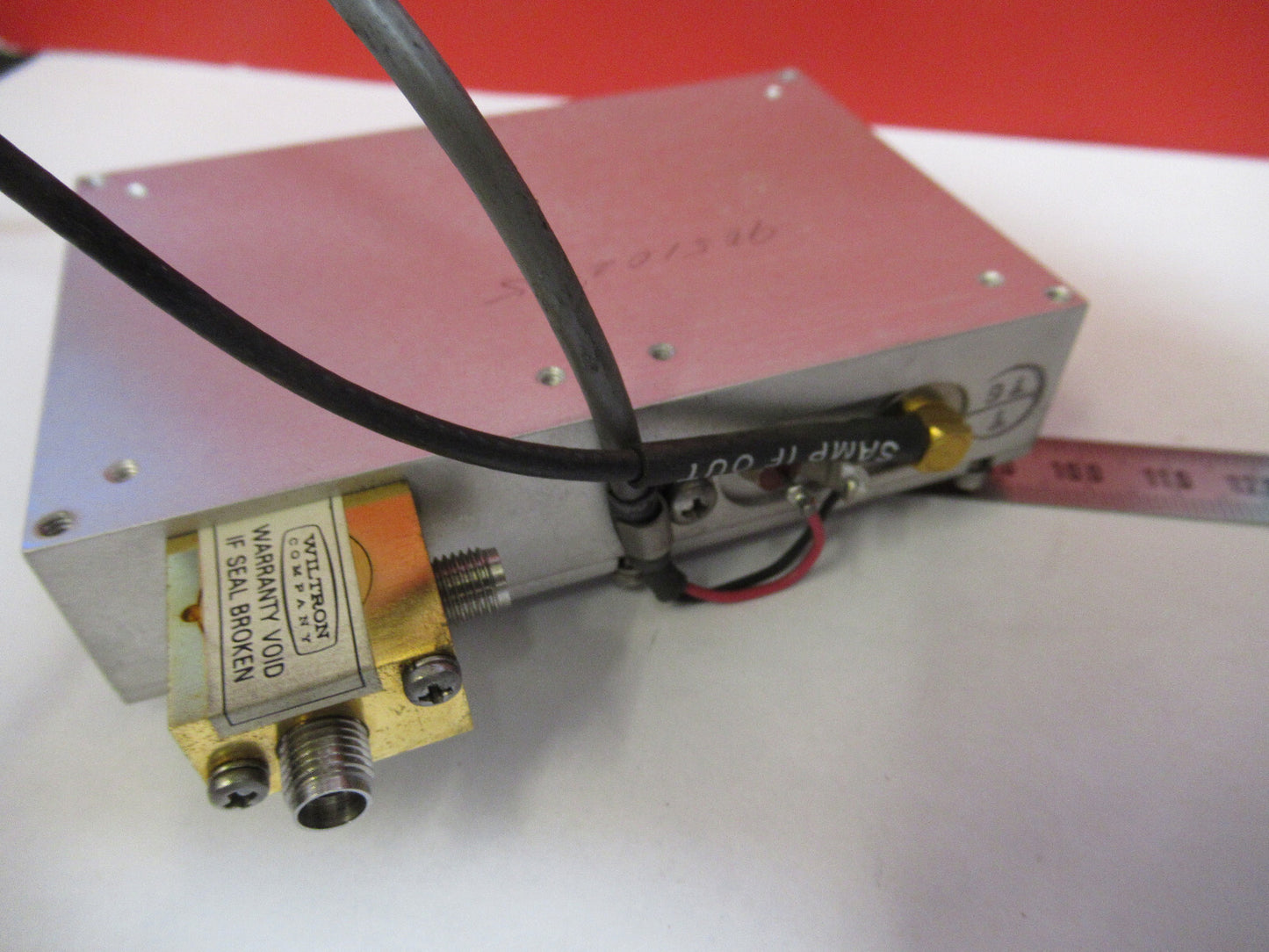 AMPLIFIER SAMPLER 6700-C-36025 MICROWAVE RF FREQUENCY GHz WILTRON AS PIC T7-A-34