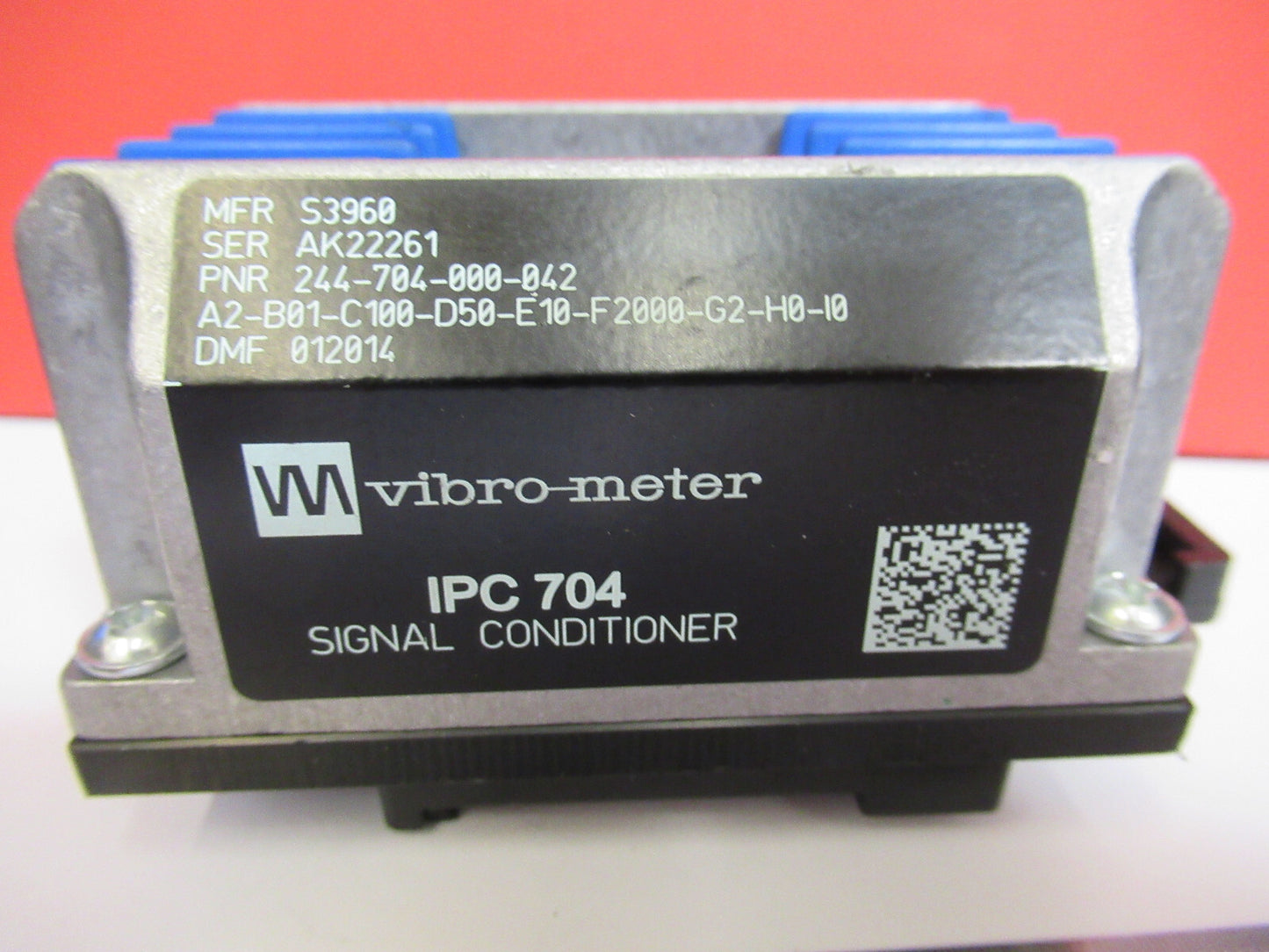 MEGGITT VIBRO-METER IPC704 244-704-000-042 AMP MODULE for ACCELEROMETER S3-B-43