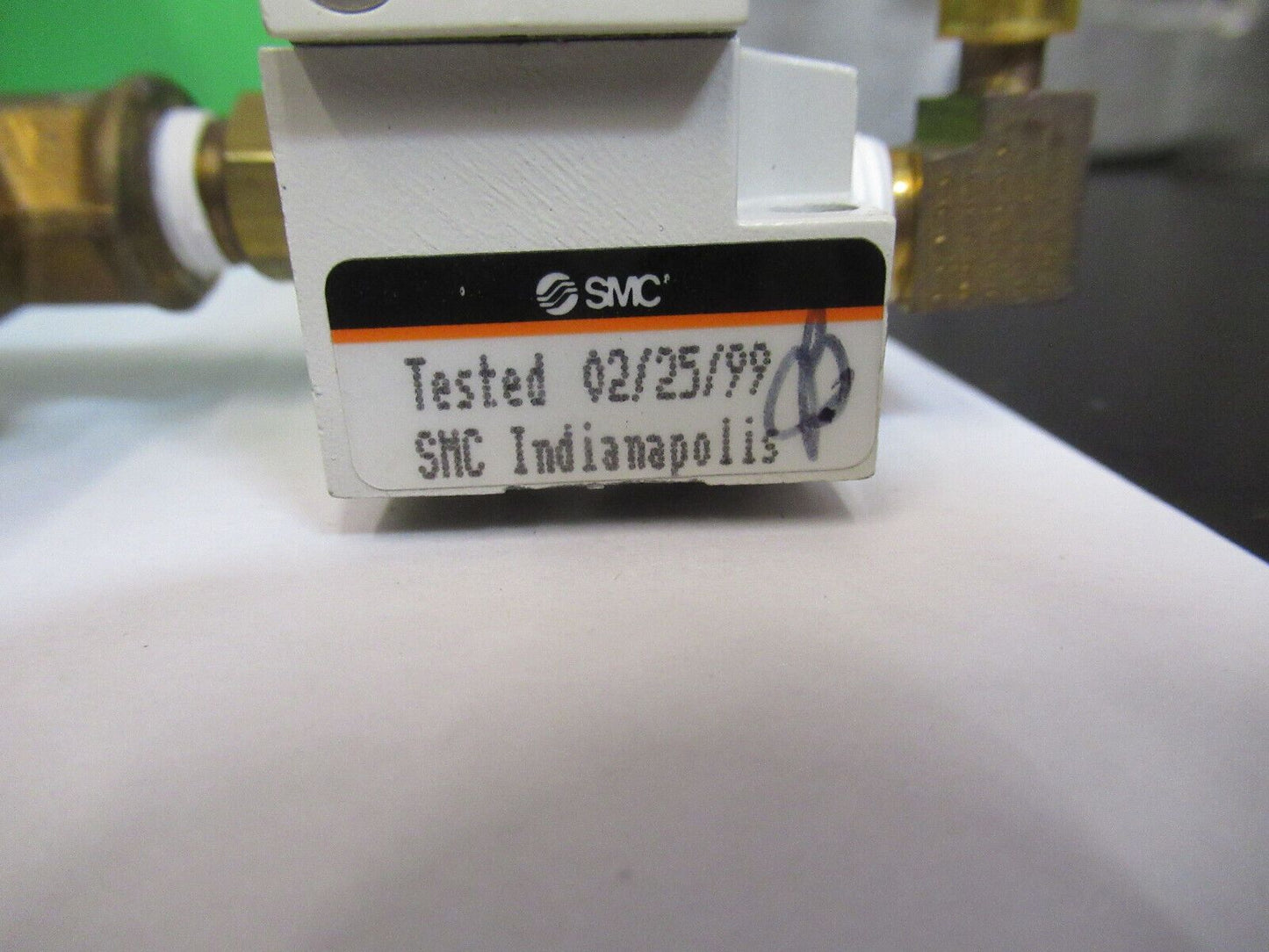 PNEUMATIC AIR SMC JAPAN VALVE ASSEMBLY REGULATOR NIT2020 AS PICTURED &H2-A-51