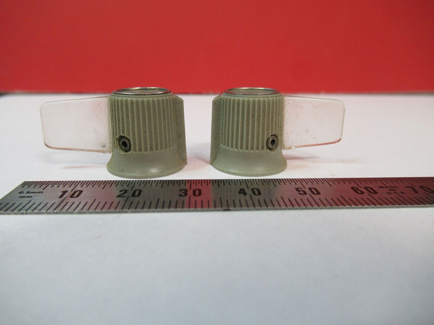 HP HEWLETT PACKARD SET OF PLASTIC KNOBS INSTRUMENT AS PICTURED Y6-B-10