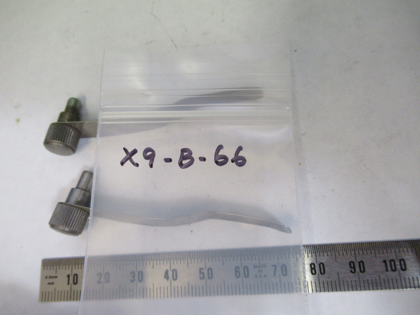 BAUSCH LOMB PAIR CLIPS STAGE MICROSCOPE PART AS PICTURED X9-B-66