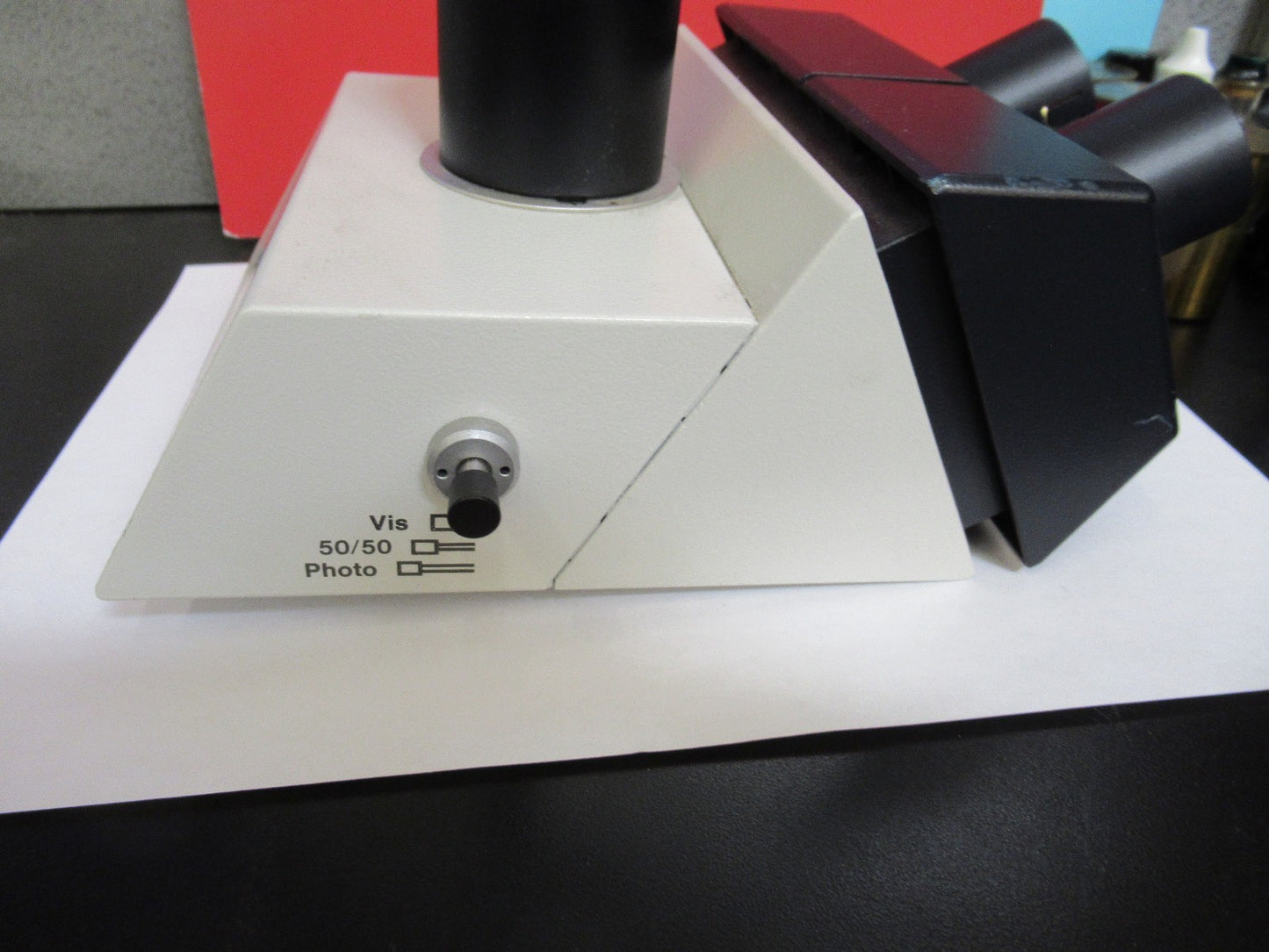 LEICA LEITZ GERMANY DMRB TRINOCULAR HEAD MICROSCOPE PART AS PICTURED T5-A-03