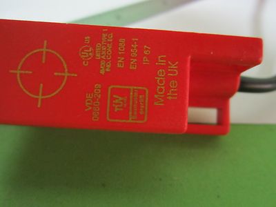 STI MC-62 CODED MAGNETIC SWITCH SENSOR UK SCIENTIFIC TECHNOLOGY AS IS BIN#62