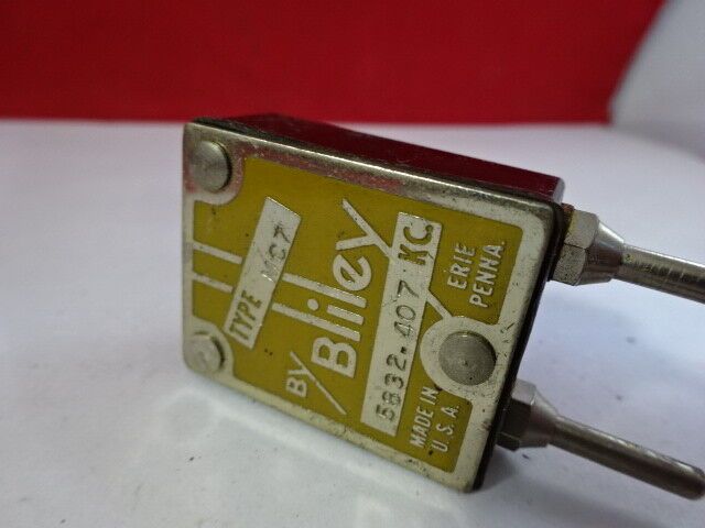 BLILEY ELECTRIC WURLITZER VINTAGE QUARTZ CRYSTAL FREQUENCY RADIO #6V-A-27