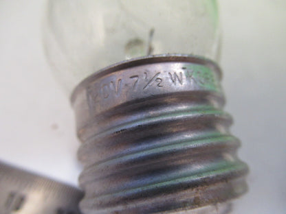 BAUSCH LOMB 7 1/2 AO 120V BULB REPLACEMENT MICROSCOPE PART AS PICTURED W3-C-11