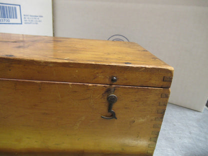 ANTIQUE WOOD CONTAINER EMPTY OLD GERMAN SCOPE  MICROSCOPE PART AS PICTURED TA-5