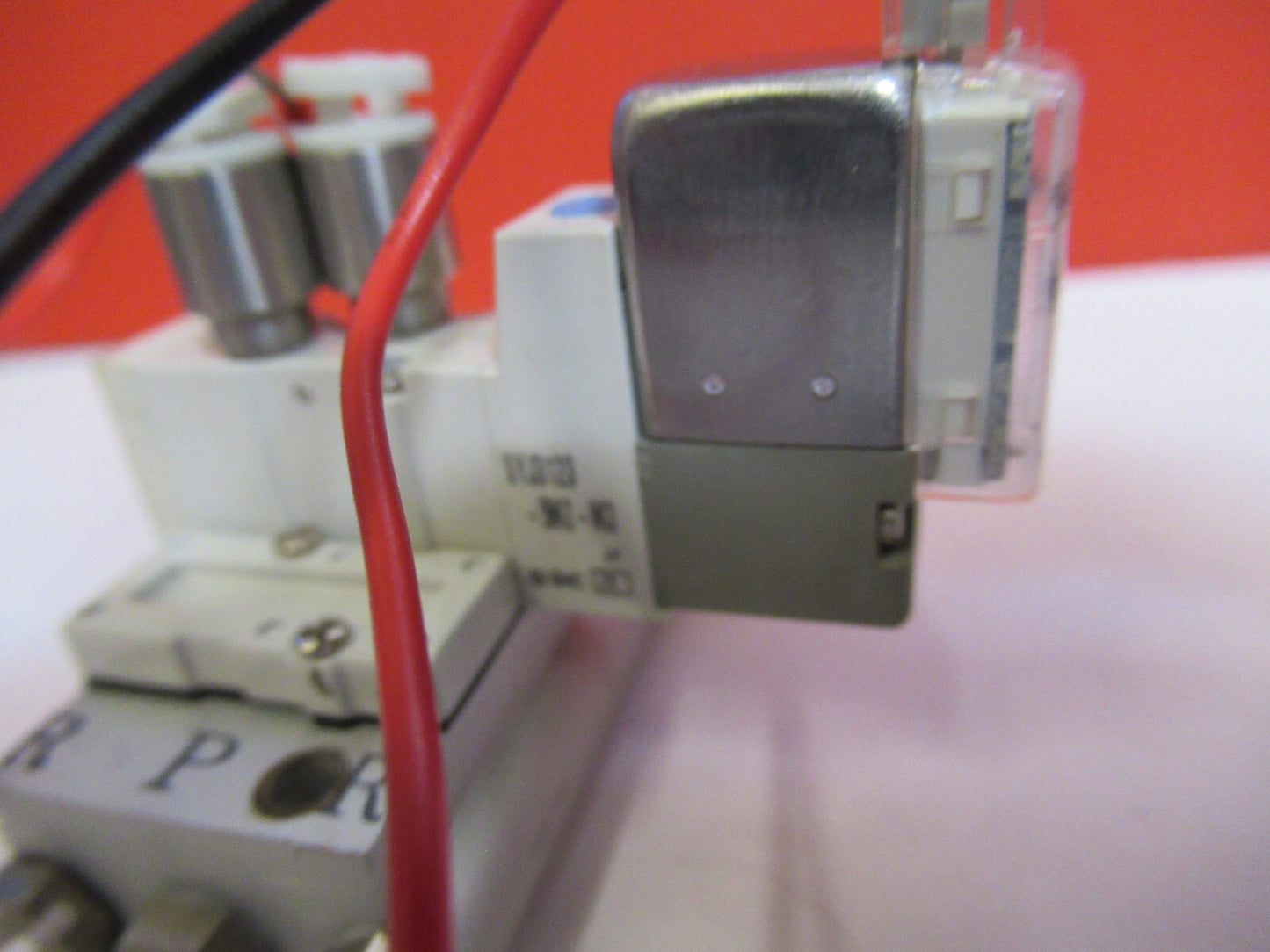 SMC JAPAN PNEUMATICS CONTROL AS REMOVED  AS PICTURED  T7-A-28