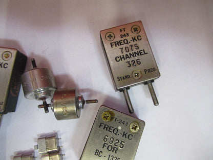 LOT VINTAGE WWII  QUARTZ CRYSTAL FT-243  KC FREQUENCY RADIO AMATEUR X3-B-16